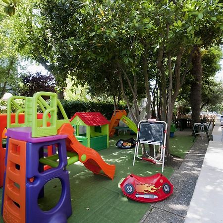 Hotel Trafalgar Rimini Luaran gambar