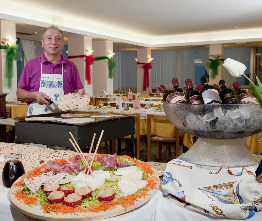 Hotel Trafalgar Rimini Luaran gambar