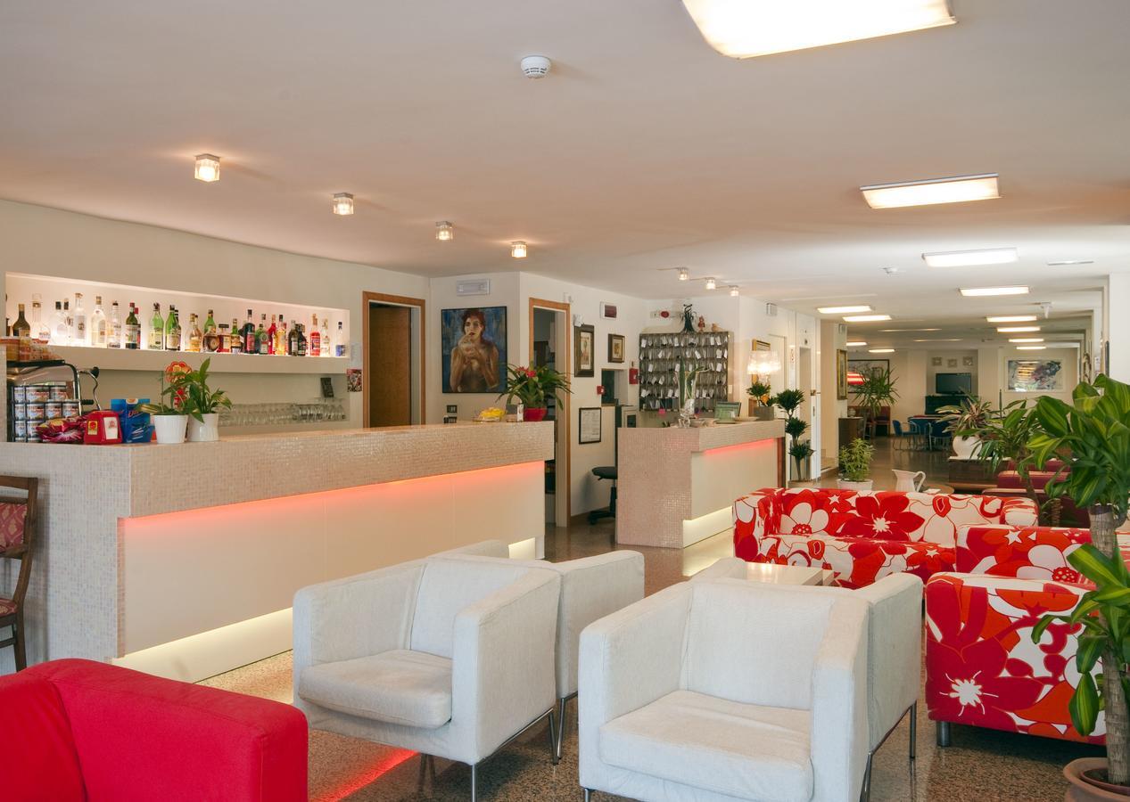 Hotel Trafalgar Rimini Luaran gambar