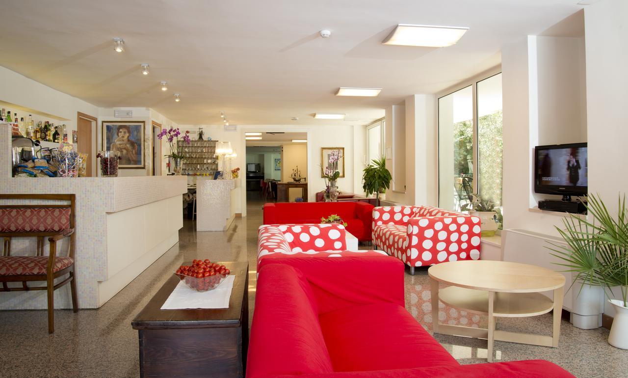 Hotel Trafalgar Rimini Luaran gambar