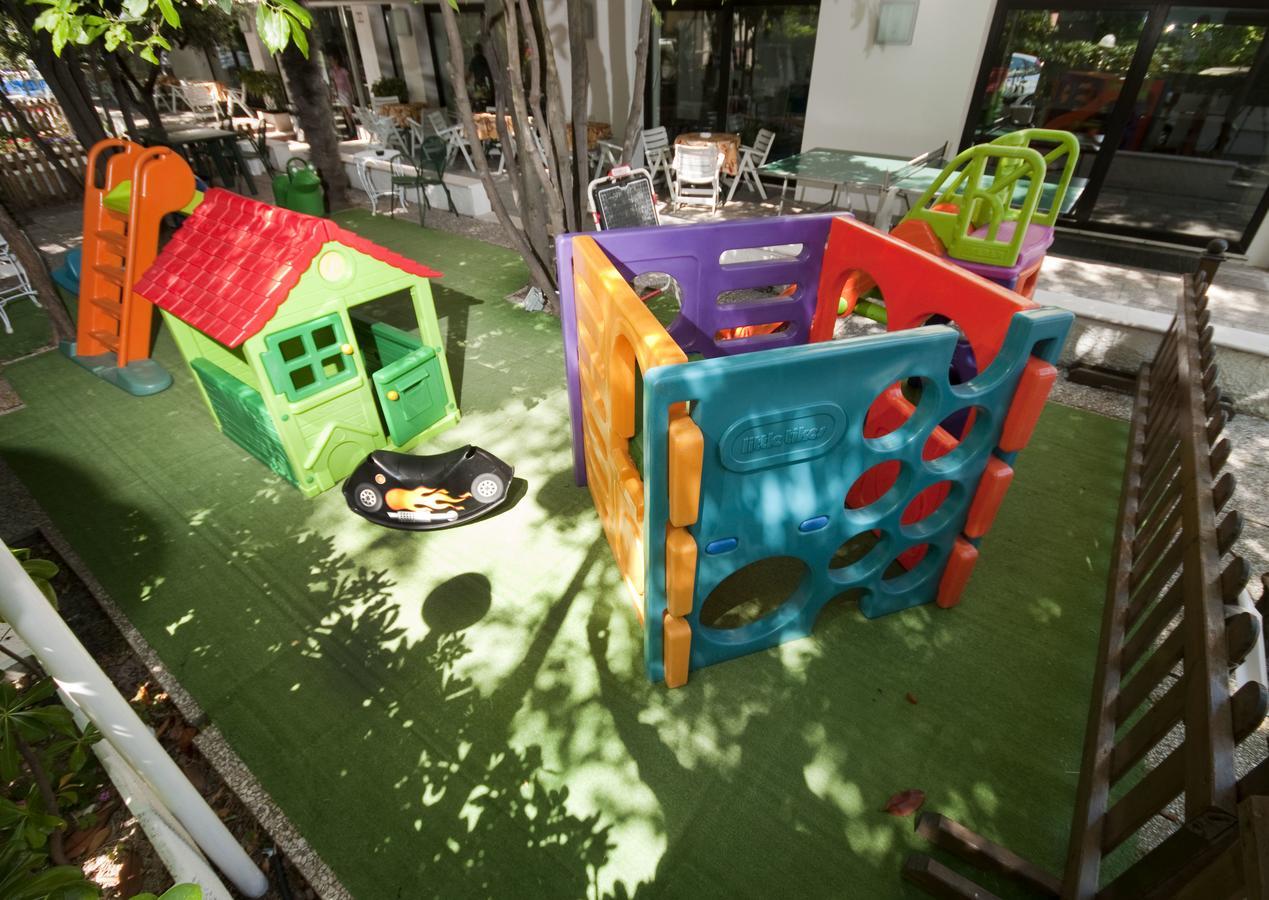 Hotel Trafalgar Rimini Luaran gambar