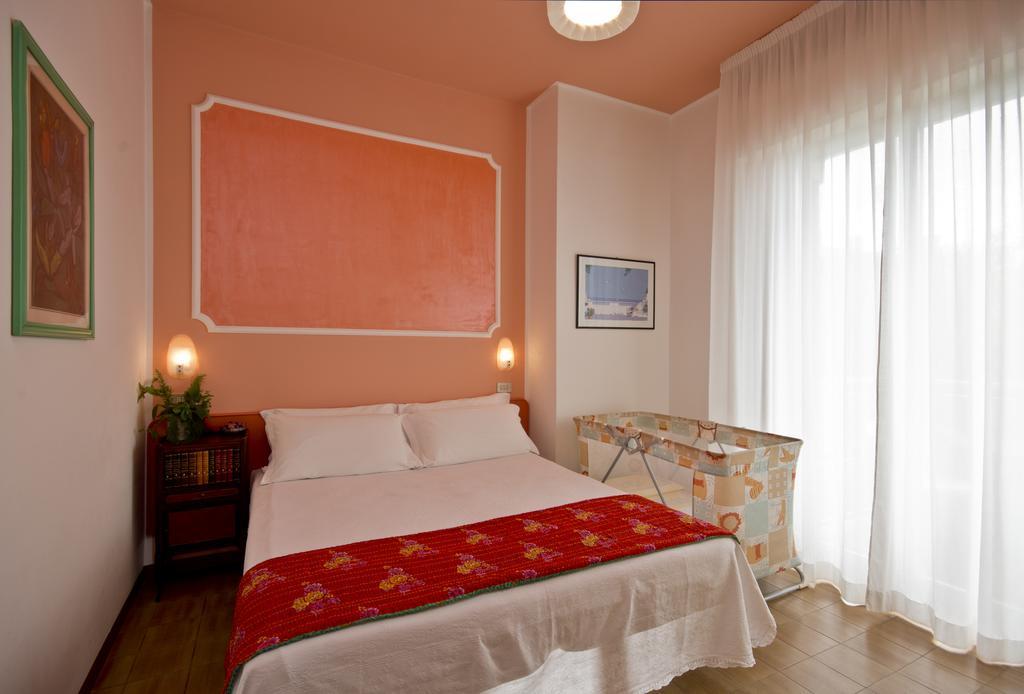 Hotel Trafalgar Rimini Luaran gambar