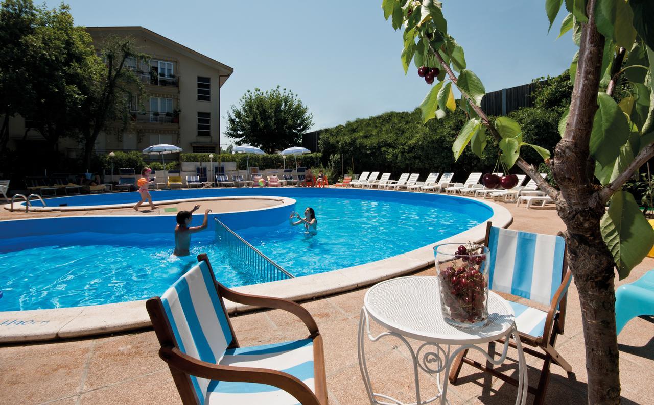 Hotel Trafalgar Rimini Luaran gambar